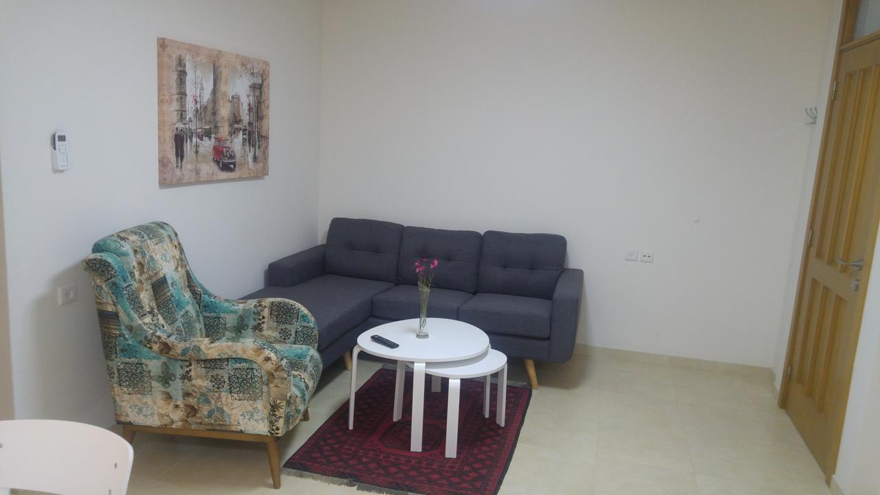 Sabba'S Apartment Kfar Saba Exterior foto